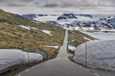 Fv55 road at Sognefjellet, 2013 June