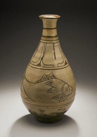 Bottle with Fish, Joseon dynasty (1392 1910), 15th early 16th century