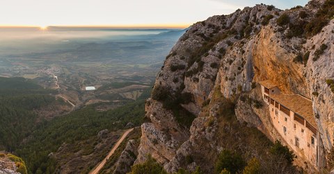 Ermita de la Virgen de la Peña, LIC Sierras de Santo Domingo y Caballera, Aniés, Huesca, España, 2015 01 06, DD 08 09 PAN