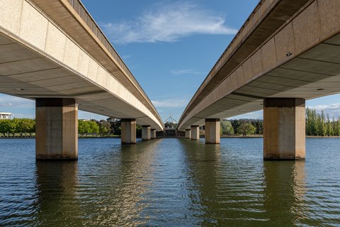 Canberra (AU), Commonwealth Avenue Bridge    2019    1811